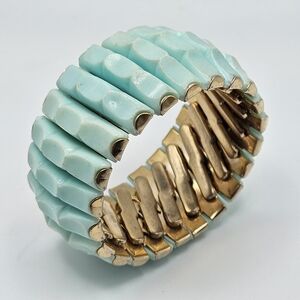 VINTAGE MCM Aqua Blue and Gold Tone Thermoset Expansion Stretch Bracelet